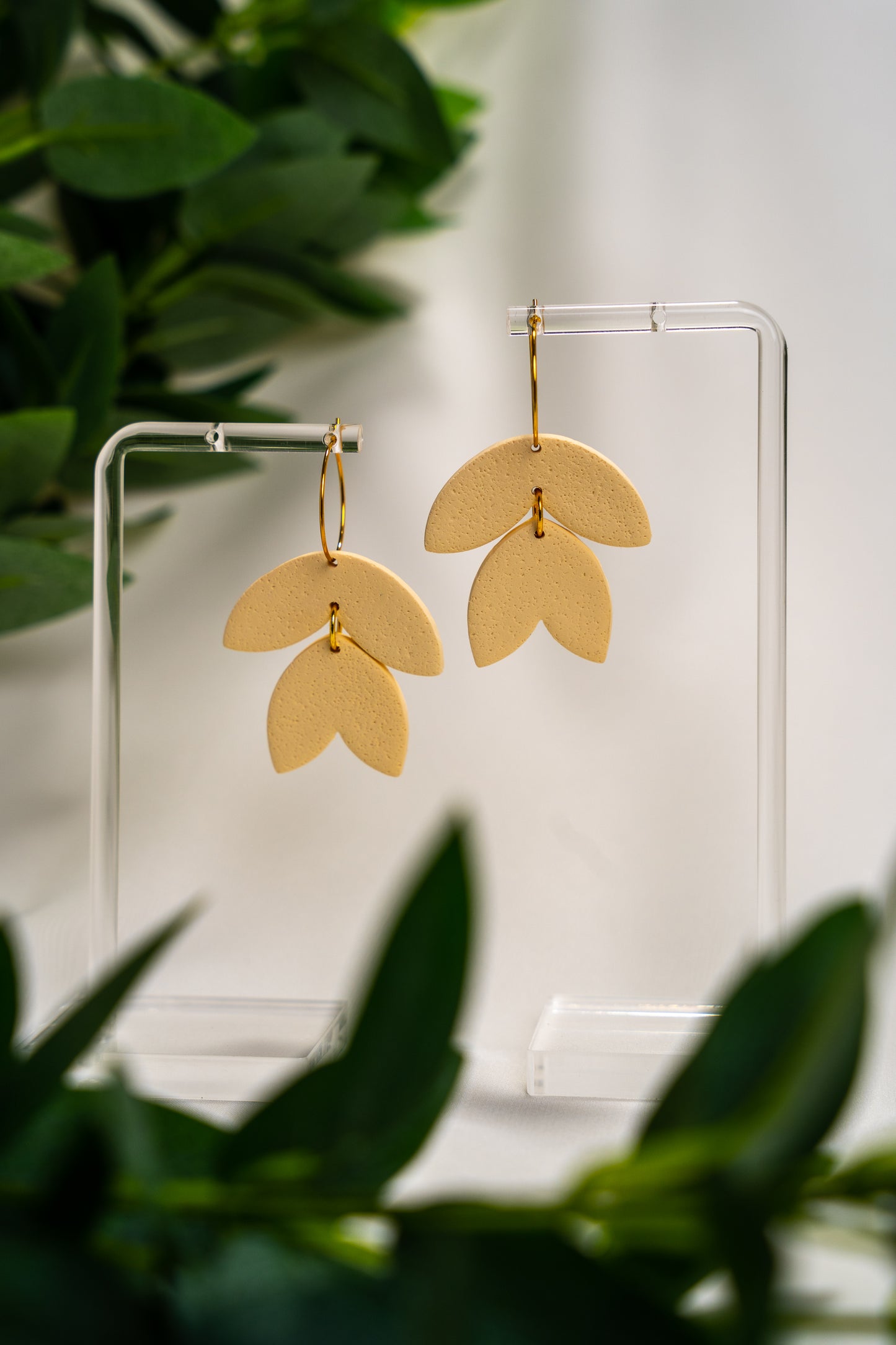 Flower leaf hoops