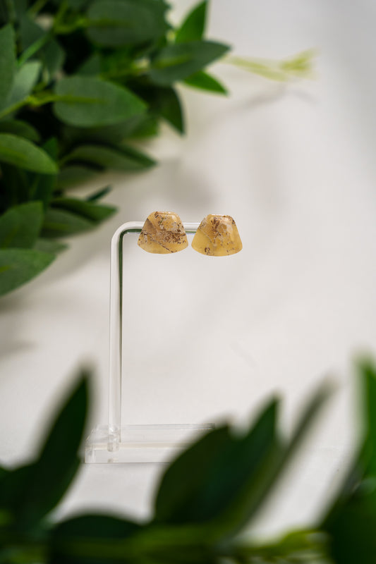 Trapezoid golden marble studs